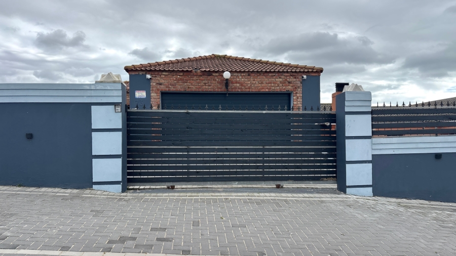 3 Bedroom Property for Sale in Bluewater Bay Eastern Cape